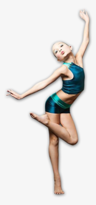 Maddie Ziegler Oxygen