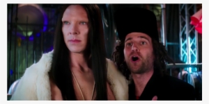 Benedict Cumberbatch Surge Irreconhecível No Trailer - Benedict Cumberbatch With 2 Fans