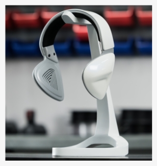 Post Processing 06 Assembling Headphones 2 - Headphones