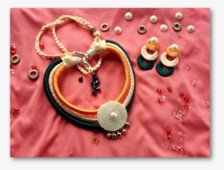 Tri-colour Handicrafts Neck Piece Set - Heart
