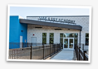 Polaroid -believers@2x - Commercial Building
