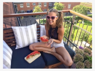 How To Wear Adult Pigtails, Inspired By Your Favourite - Josephine Skriver