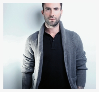 Adam Levine, Que Estampa A Capa Da Edição De Abril - Adam Levine Black Sweater