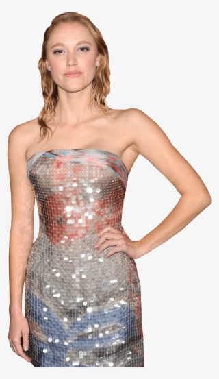 Maika Monroe Pulled A Lady Bird And Named Herself - Cocktail Dress