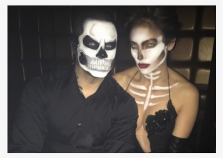La Cantante Jennifer López Junto A Su Novio Casper - Halloween Couple Costumes 2018