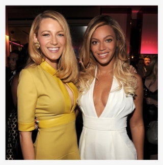 Beyoncé E Blake Lively Sorridenti Al Chime For Change - Beyonce Blake Livly