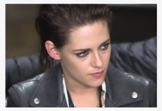 Kristen Stewart Recordó Viejos Tuits De Donald Trump - Leather Jacket