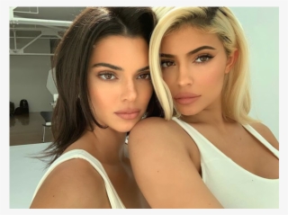 Kylie Jenner With Kendall