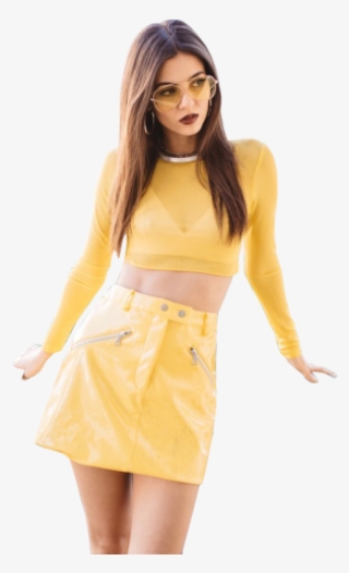 Victoria Justice, Render - A-line
