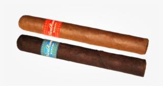 Villiger Nicaroma Maduro And Habano Cigar W Background - Wood