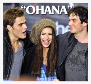 Model Image Graphic Image - Vampire Diaries Season 8 Elena And Damon