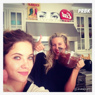 E Ashley Benson, De &quot - Guinness