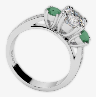 View32 - Pre-engagement Ring
