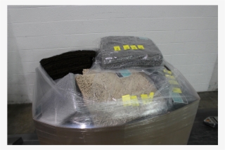 Pallet 146 Pcs Rugs & Mats, Bath Customer Returns Mohawk, - Plastic