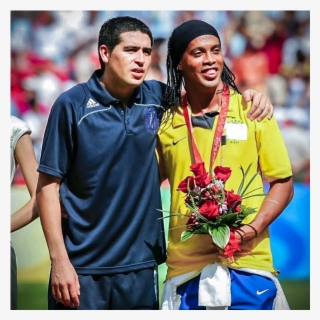 ¿ronaldinho Viene A Jugar En Algún Equipo De Argentina - Juan Roman Riquelme House