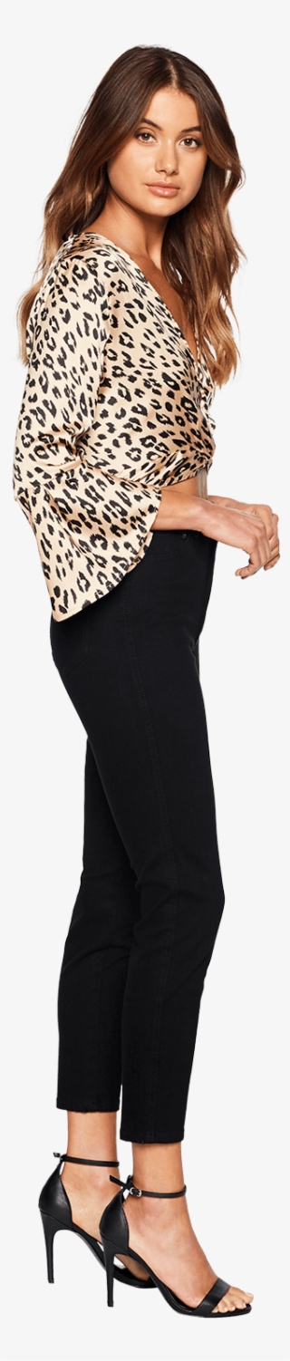 Twist Leopard Top In Colour Jet Black - Photo Shoot