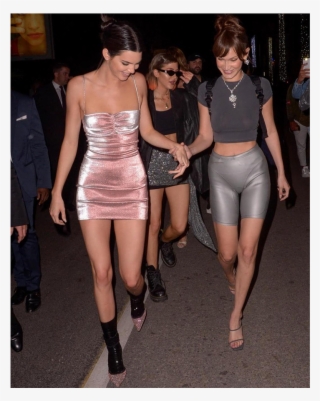 Following Party And Red Carpet Appearances In Cannes, - Κολαν Σορτσακι