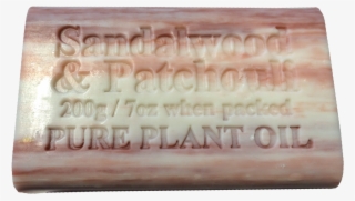 C7c225 - Carving