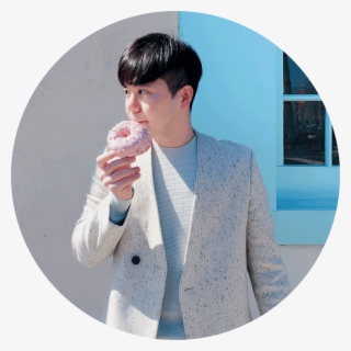 Mikei Is A 3d Ux Designer Focused On Xr Experience - Gentleman