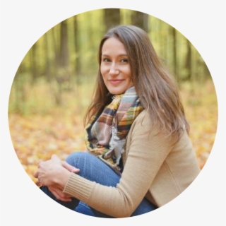 Caitlin Circle Headshot - Girl