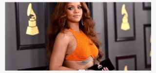 Rihanna At The Grammys - Rihanna Grammy Dress 2011